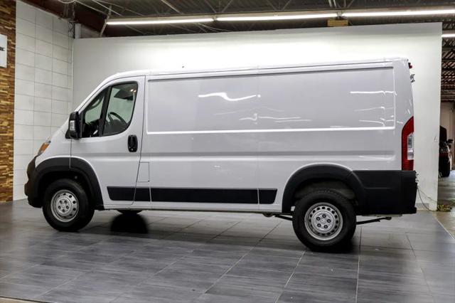 2025 Ram ProMaster 2500 Cargo Van Tradesman Low Roof 136" WB w/Pass Seat