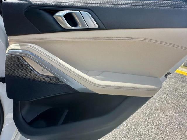 2022 BMW X6 xDrive40i