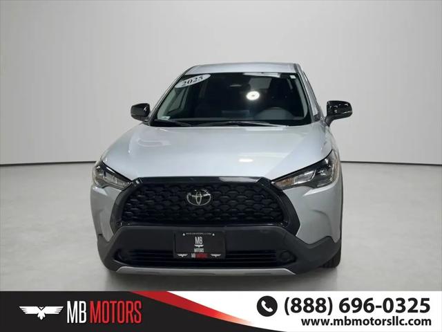 2025 Toyota Corolla Cross LE