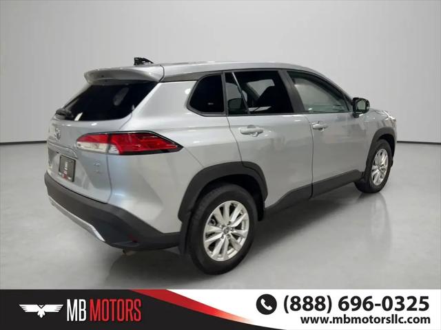 2025 Toyota Corolla Cross LE