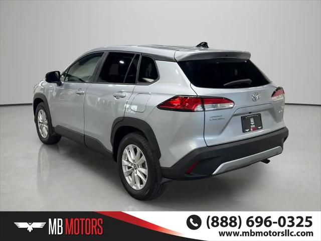 2025 Toyota Corolla Cross LE