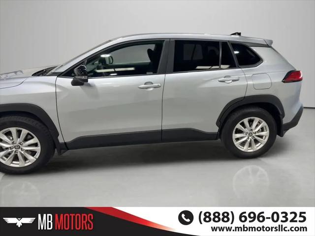 2025 Toyota Corolla Cross LE