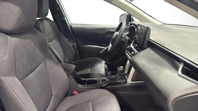 2025 Toyota Corolla Cross LE