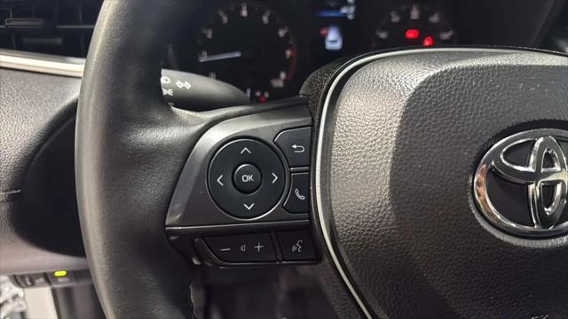 2025 Toyota Corolla Cross LE