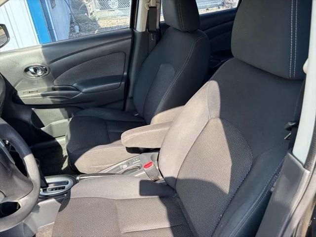 2016 Nissan Versa 1.6 S