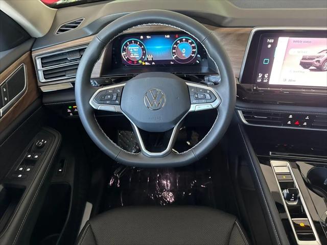 2026 Volkswagen Atlas SE with Technology