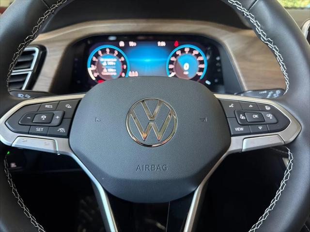 2026 Volkswagen Atlas SE with Technology