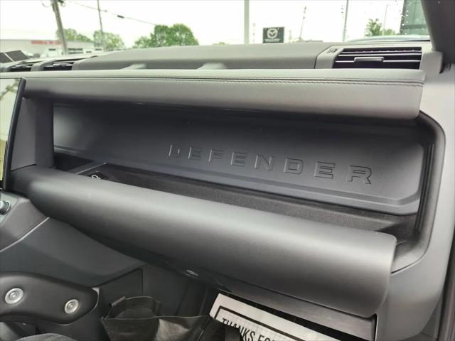 2026 Land Rover Defender P400 X-Dynamic SE
