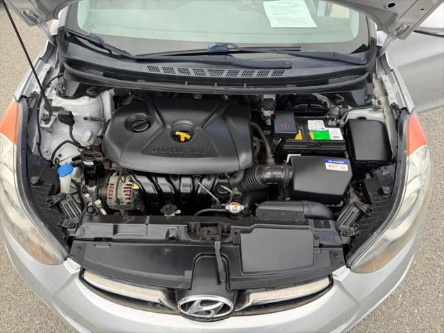 2012 Hyundai Elantra Limited (Ulsan Plant)