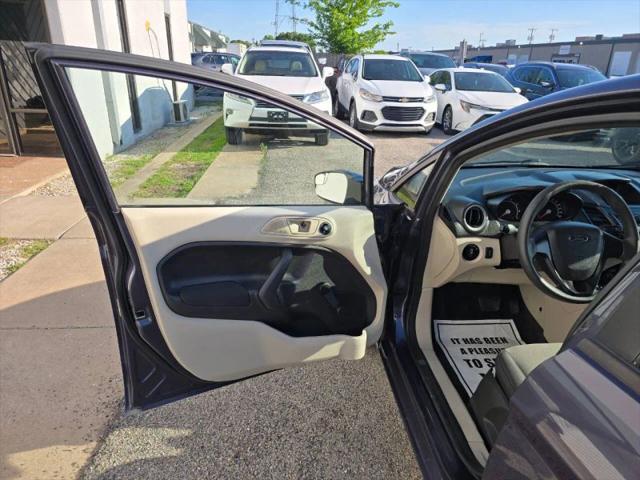 2013 Ford Fiesta S