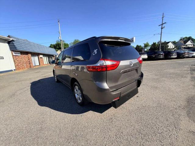 2017 Toyota Sienna LE 8 Passenger