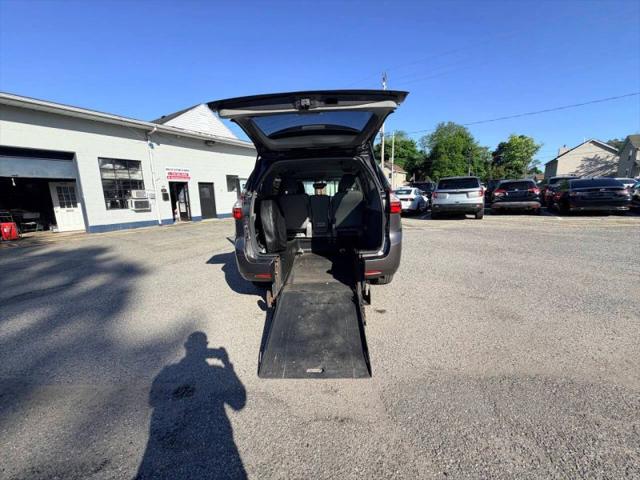 2017 Toyota Sienna LE 8 Passenger