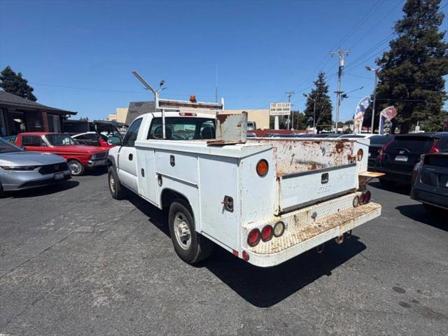 2002 Chevrolet Silverado 2500 Base