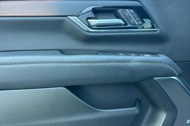 2025 GMC Yukon XL 4WD Denali