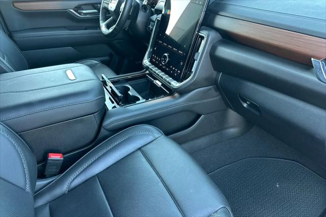 2025 GMC Yukon XL 4WD Denali
