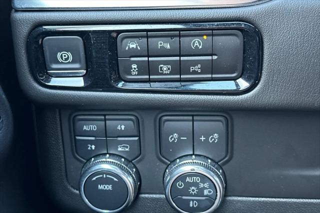 2025 GMC Yukon XL 4WD Denali