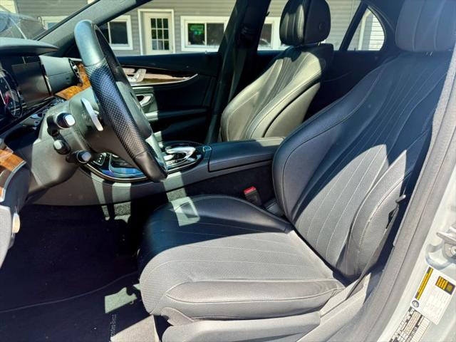 2017 Mercedes-Benz E-CLASS E 300 E 300
