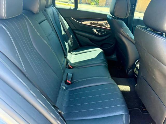 2017 Mercedes-Benz E-CLASS E 300 E 300