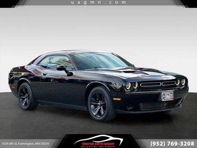2017 Dodge Challenger SXT for sale in Farmington, MN