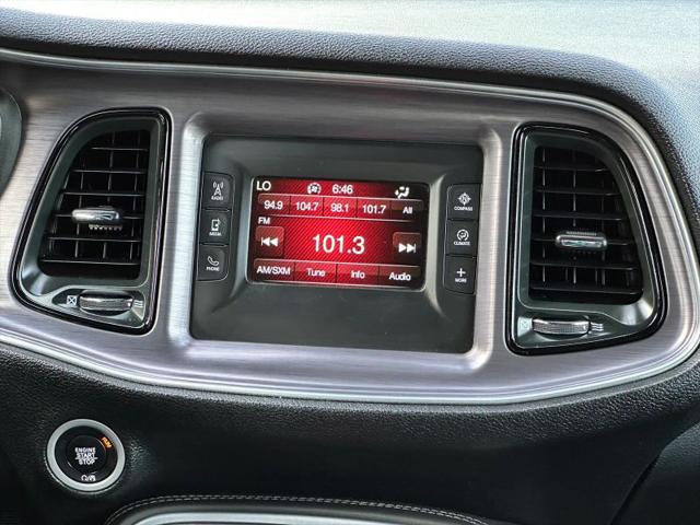 2017 Dodge Challenger SXT