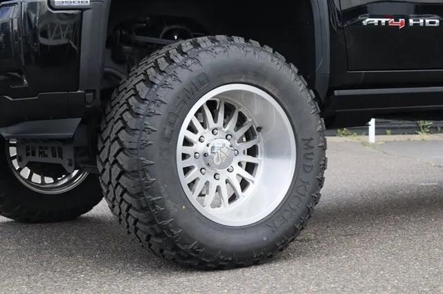 2025 GMC Sierra 3500HD Crew Cab, Standard Bed, AT4, 4WD