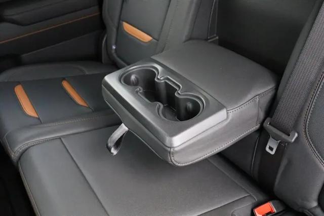 2025 GMC Sierra 3500HD Crew Cab, Standard Bed, AT4, 4WD