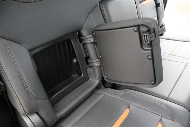 2025 GMC Sierra 3500HD Crew Cab, Standard Bed, AT4, 4WD