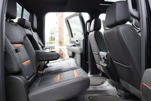 2025 GMC Sierra 3500HD Crew Cab, Standard Bed, AT4, 4WD