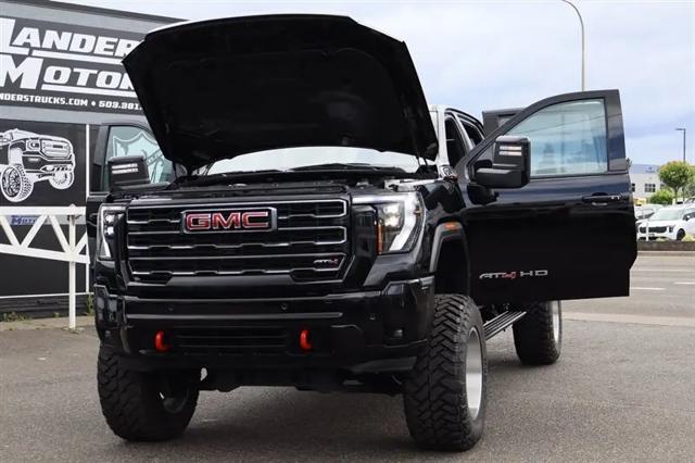 2025 GMC Sierra 3500HD Crew Cab, Standard Bed, AT4, 4WD