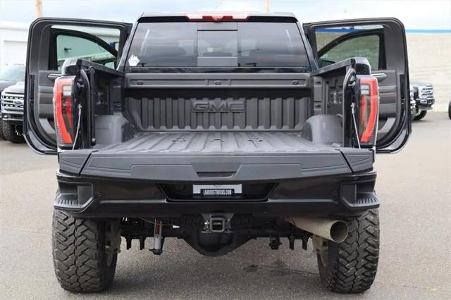 2025 GMC Sierra 3500HD Crew Cab, Standard Bed, AT4, 4WD