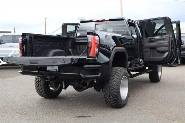 2025 GMC Sierra 3500HD Crew Cab, Standard Bed, AT4, 4WD