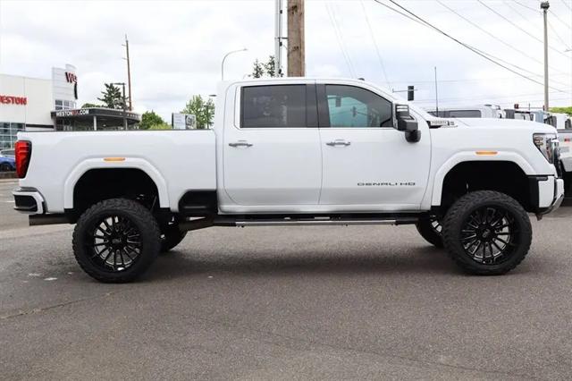2025 GMC Sierra 3500HD Crew Cab, Standard Bed, Denali, 4WD