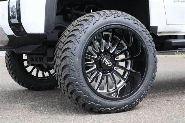 2025 GMC Sierra 3500HD Crew Cab, Standard Bed, Denali, 4WD