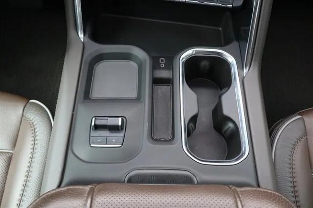 2025 GMC Sierra 3500HD Crew Cab, Standard Bed, Denali, 4WD