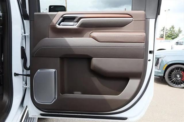 2025 GMC Sierra 3500HD Crew Cab, Standard Bed, Denali, 4WD