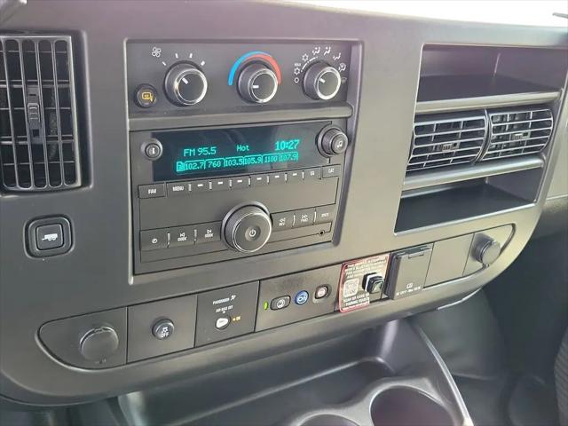 2025 Chevrolet Express Cargo Van RWD 2500 Regular Wheelbase WT
