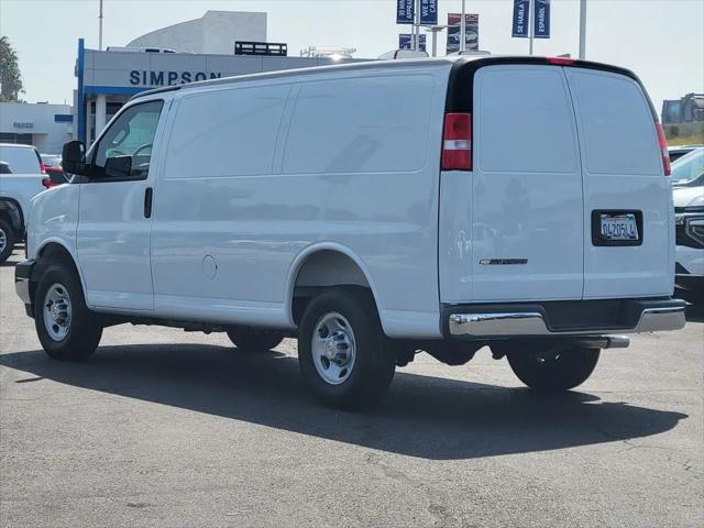 2025 Chevrolet Express Cargo Van RWD 2500 Regular Wheelbase WT