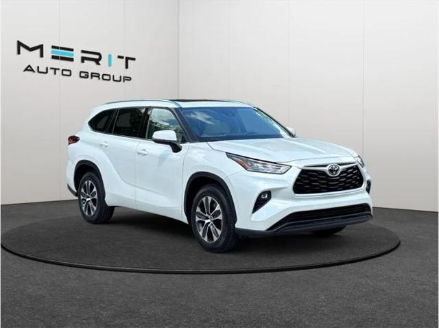 2020 Toyota Highlander XLE for sale in Jacksonville, FL