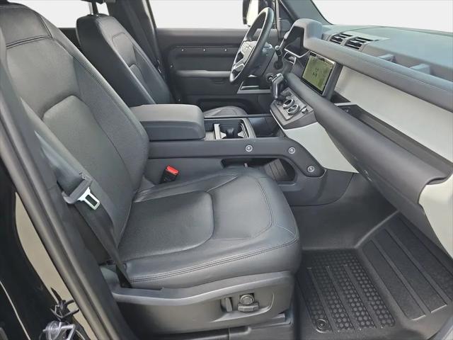 2024 Land Rover Defender 110 P400 S