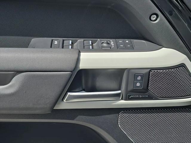 2024 Land Rover Defender 110 P400 S
