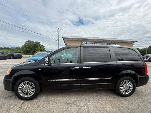 2014 Chrysler Town & Country Touring-L 30th Anniversary
