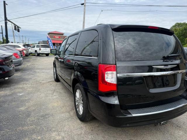 2014 Chrysler Town & Country Touring-L 30th Anniversary