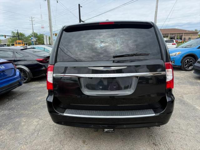 2014 Chrysler Town & Country Touring-L 30th Anniversary