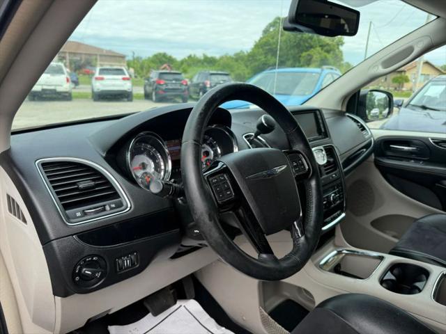 2014 Chrysler Town & Country Touring-L 30th Anniversary