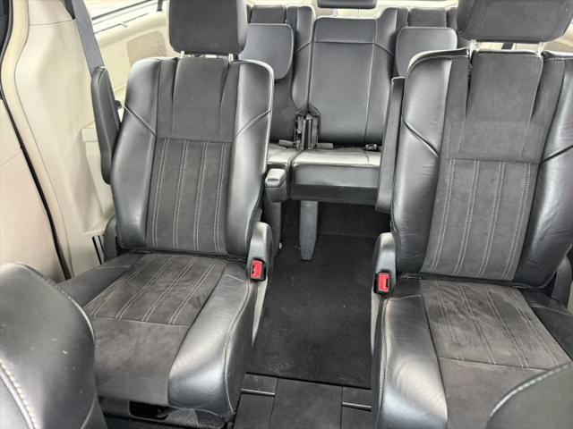 2014 Chrysler Town & Country Touring-L 30th Anniversary