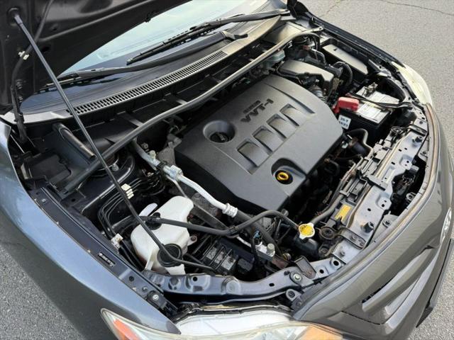 2011 Toyota Corolla LE