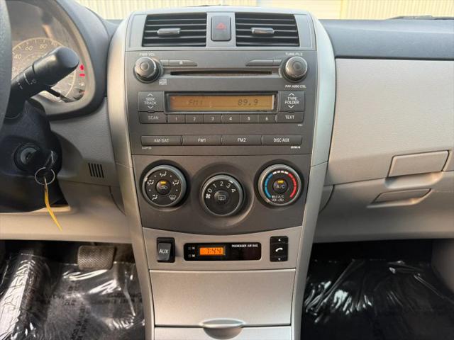 2011 Toyota Corolla LE