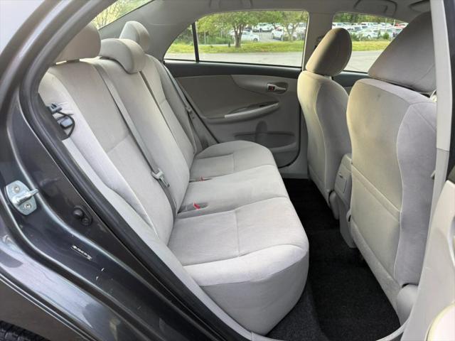 2011 Toyota Corolla LE
