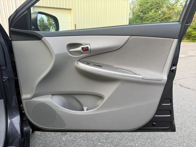 2011 Toyota Corolla LE