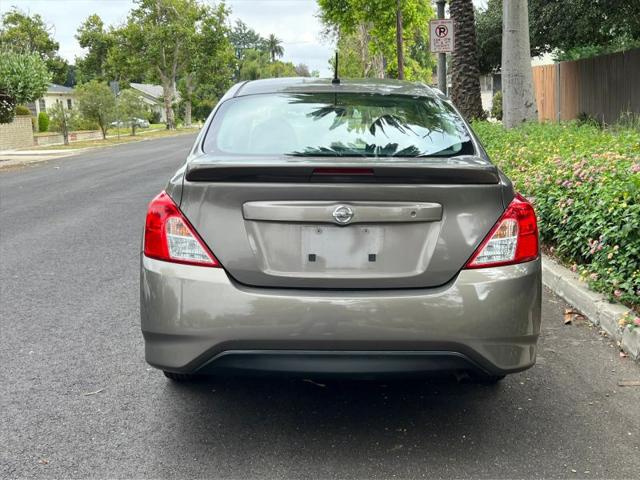 2015 Nissan Versa 1.6 S+